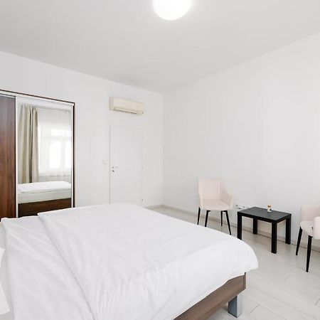 Self Check-In Apartments By Amber Bratislava Exteriör bild