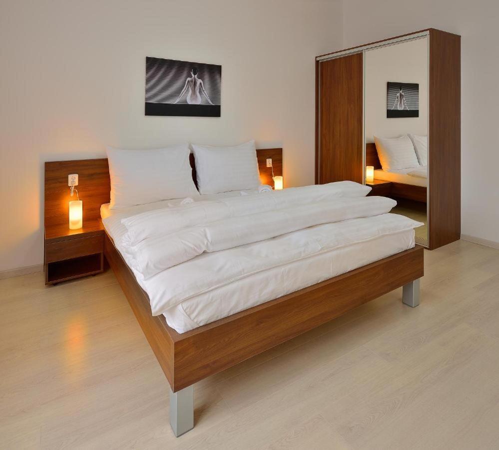 Self Check-In Apartments By Amber Bratislava Exteriör bild