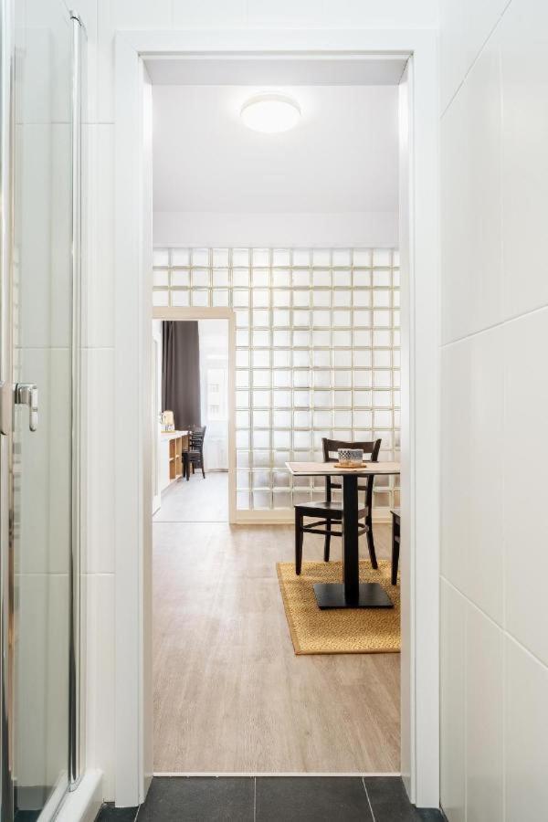 Self Check-In Apartments By Amber Bratislava Exteriör bild