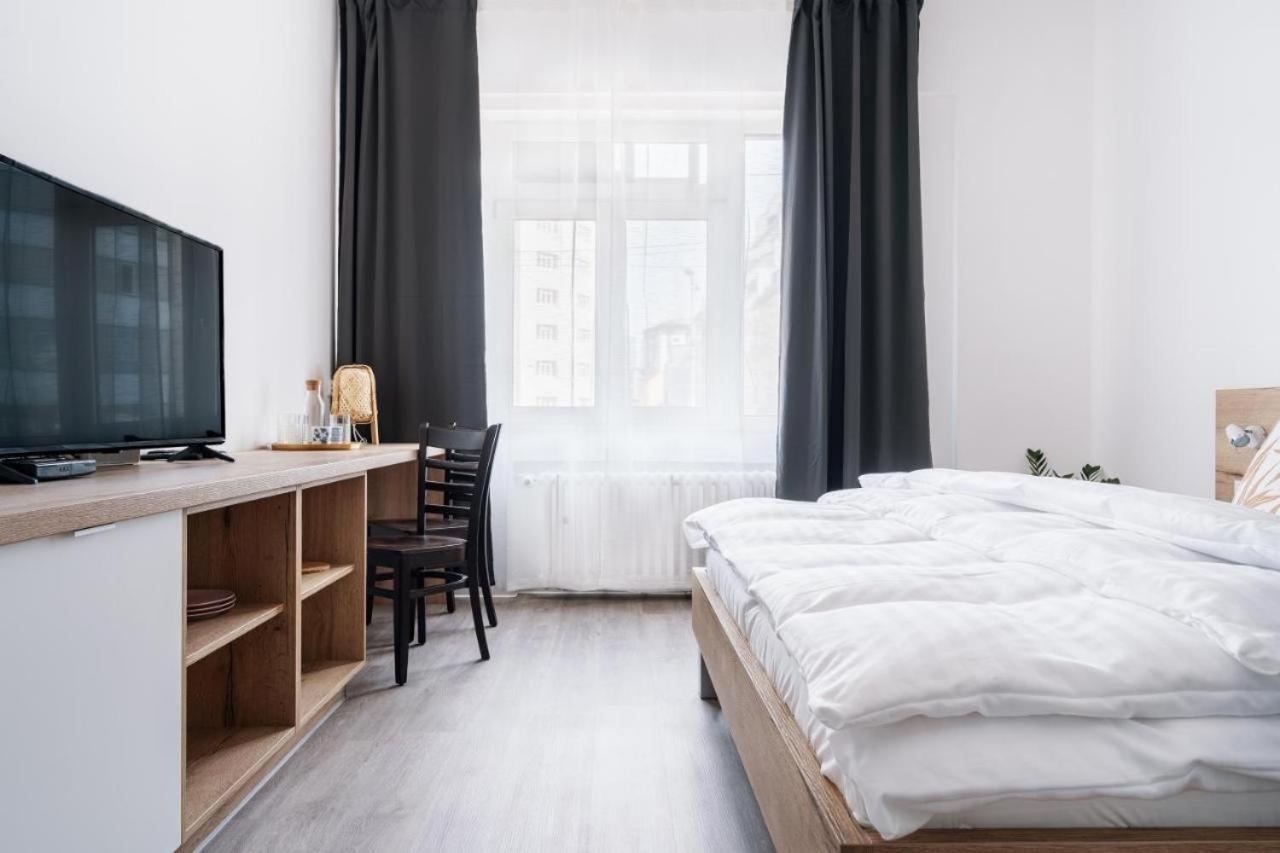 Self Check-In Apartments By Amber Bratislava Exteriör bild
