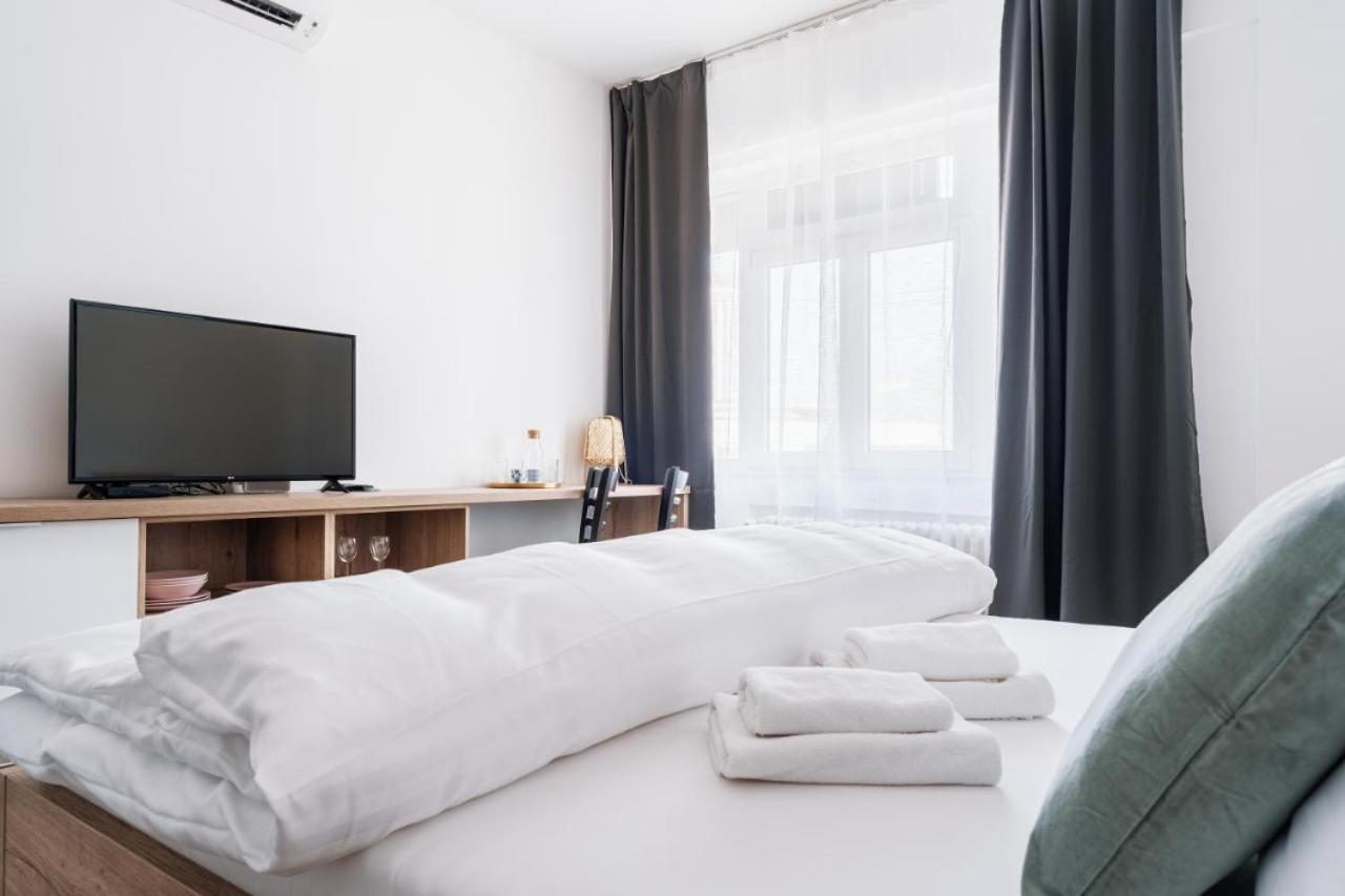 Self Check-In Apartments By Amber Bratislava Exteriör bild